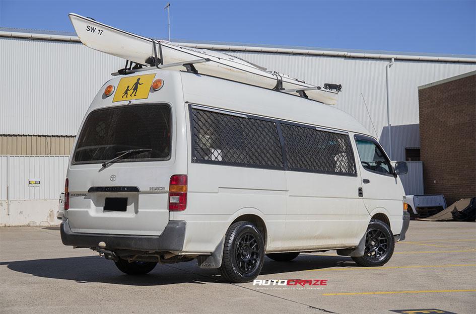 TOYOTA-HIACE-BULLY-KM708-SATIN-BLACK